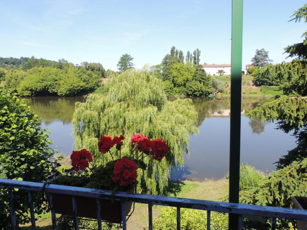 Le Jardin Des Cygnes Bed & Breakfast Pineuilh Eksteriør bilde